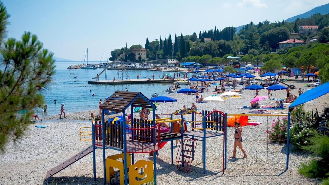 Apartman Vida Ičići Buitenkant foto