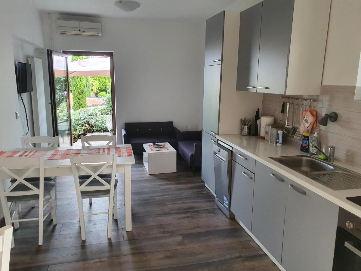 Apartman Vida Ičići Buitenkant foto